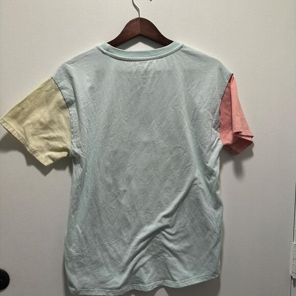 Vintage Her Universe Disney Parks Exclusive Mickey & Friends M T-Shirt. - Picture 5 of 5